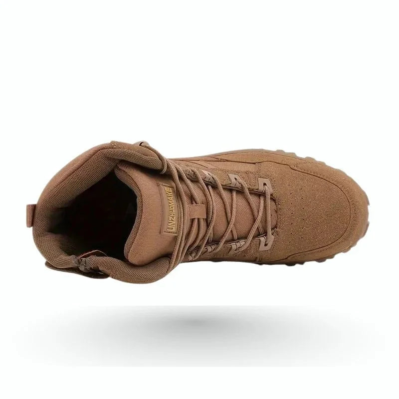 Chaussure de combat tactique beige vue de dessus, modèle à lacets renforcés et col rembourré