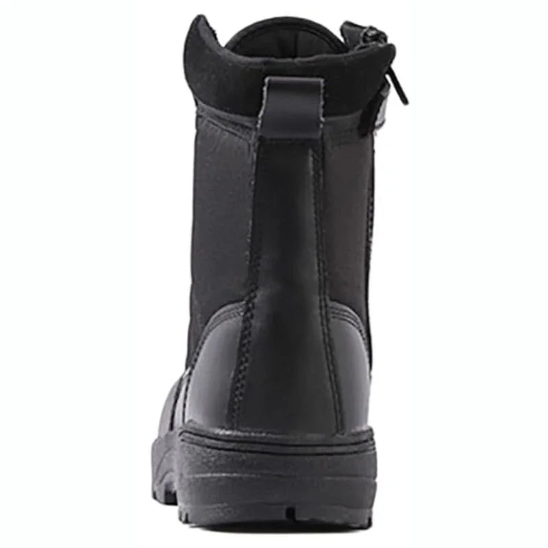 Chaussure d'intervention noire pour homme, vue arrière montrant le talon et la languette de traction