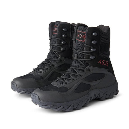 Paire de chaussures militaires rangers noires de nouvelle génération vue de trois quarts