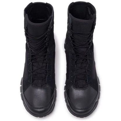 Chaussures rangers cuir femme noires vue du dessus, design robuste et lacets croisés, modèle militaire