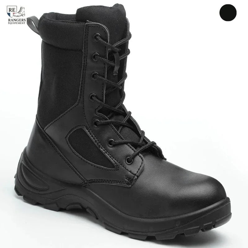 Vue latérale d’une paire de rangers coquées noires avec embout renforcé et semelle crantée, conçues pour les environnements à risque et les activités intensives