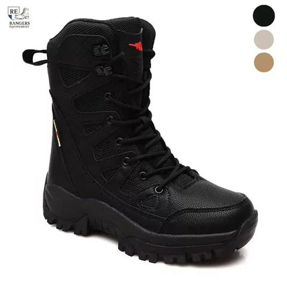 Vue latérale de rangers militaire pour femme en cuir noir avec tige montante, laçage renforcé et semelle crantée adaptée aux terrains exigeants